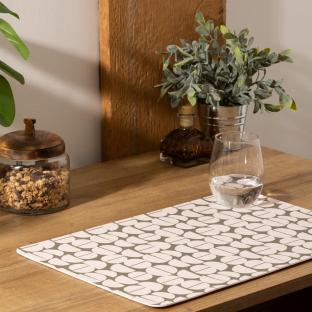 Beige/Khaki Placemat Atmosphera Feb Photo of the Espace des Marques %store% store - view of %key%