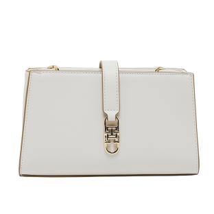 Tommy Hilfiger Libre Women’s Ecru Shoulder Bag Photo of the Espace des Marques %store% store - view of %key%
