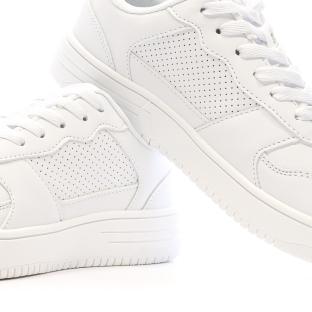 Kappa Falcon Women's White Sneakers Photo of the Espace des Marques %store% store - view of %key%