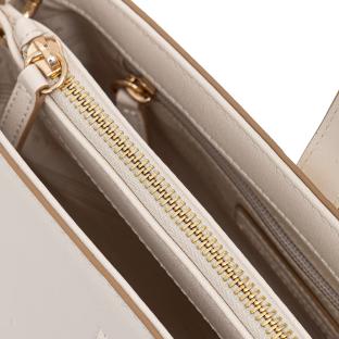 Tommy Hilfiger White Women’s Shoulder Bag – Th Libre Photo of the Espace des Marques %store% store - view of %key%