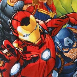 Avengers Yellow/Red Boys Sport Zone Towel Photo of the Espace des Marques %store% store - view of %key%
