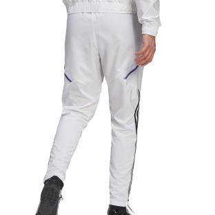 Real Madrid Men's White Jogging Suit Adidas 2022/2023 Photo of the Espace des Marques %store% store - view of %key%