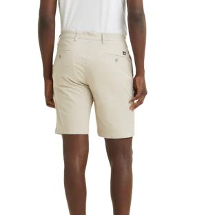 Pantalones cortos Dockers Modern Beige claro para hombre ver 0