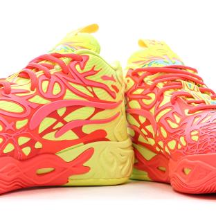 Chaussures de Basketball Jaune/Rose Puma Mb.04 1love vue 0