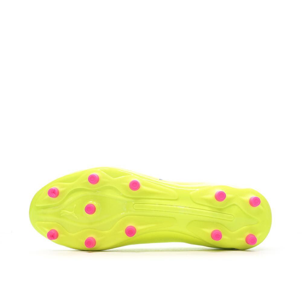 Yellow Puma Footwear King Pro FG/AG Photo of the Espace des Marques %store% store - view of %key%