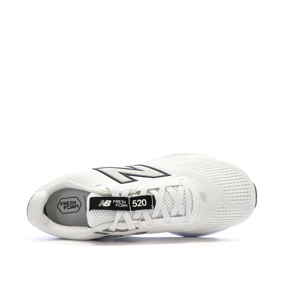Weiße New Balance 520 Laufschuhe für Damen Ansicht 4
