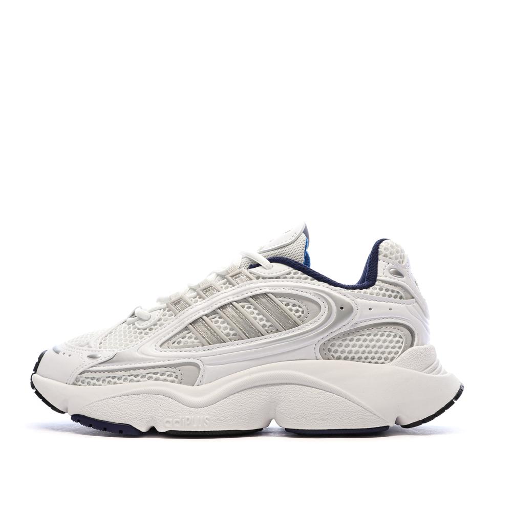 Baskets Blanches/Grises Femme Adidas Ozmillen pas cher