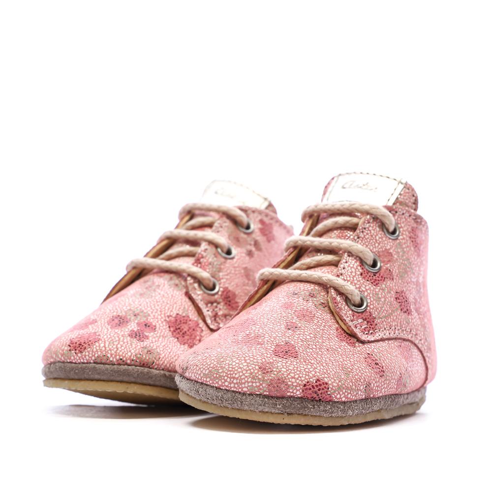 Girl's pink slippers Aster Layas Photo of the Espace des Marques %store% store - view of %key%