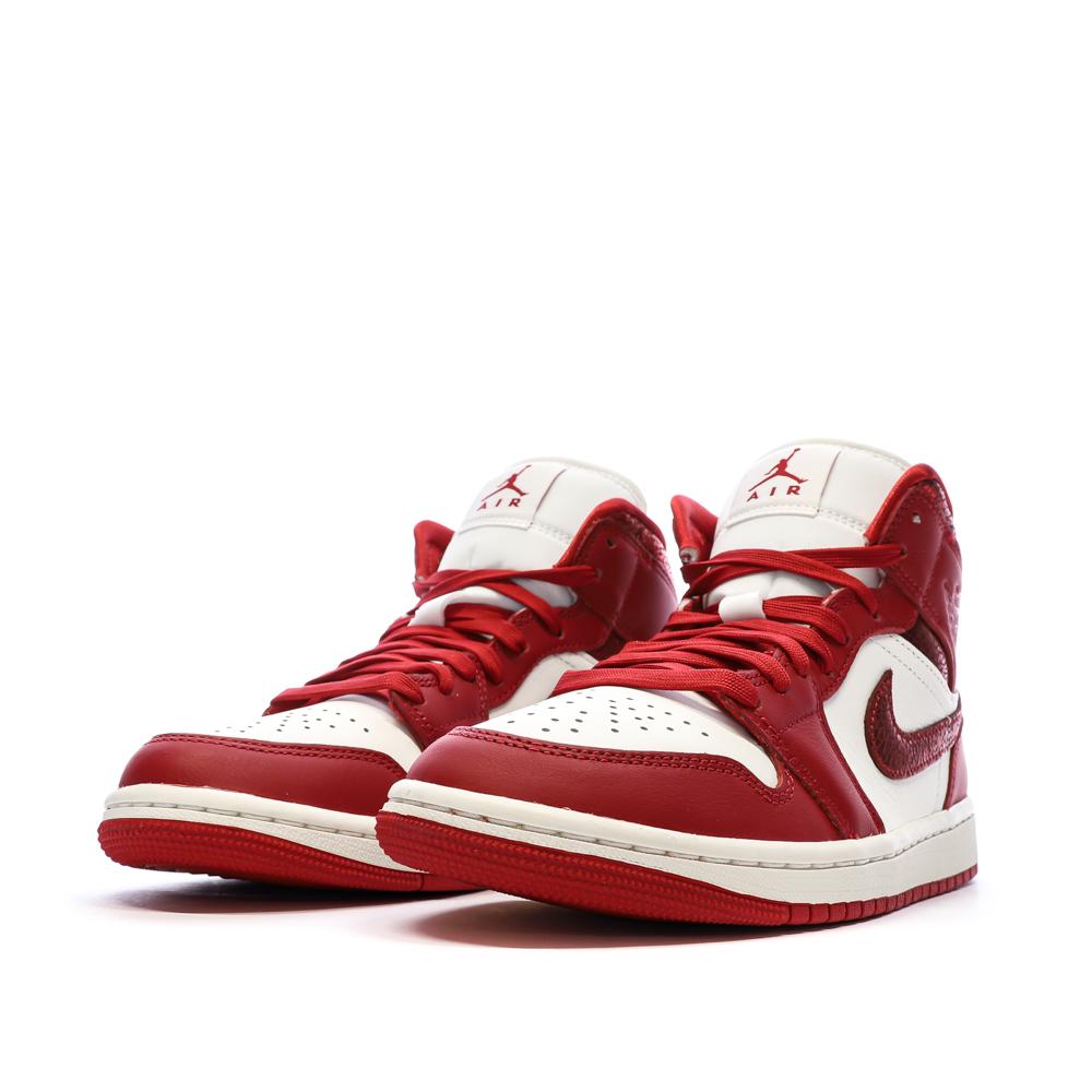 Nike Women's Air Force One Baskets Red/White Photo of the Espace des Marques %store% store - view of %key%