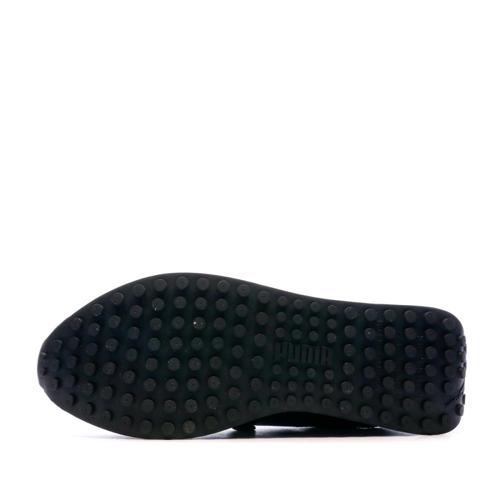 Black Sneakers Puma Future Rider Play On Photo of the Espace des Marques %store% store - view of %key%