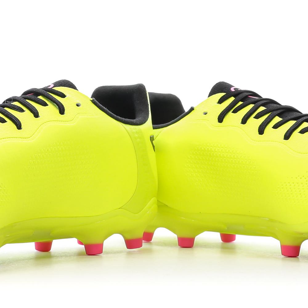 Yellow Puma Footwear King Pro FG/AG Photo of the Espace des Marques %store% store - view of %key%