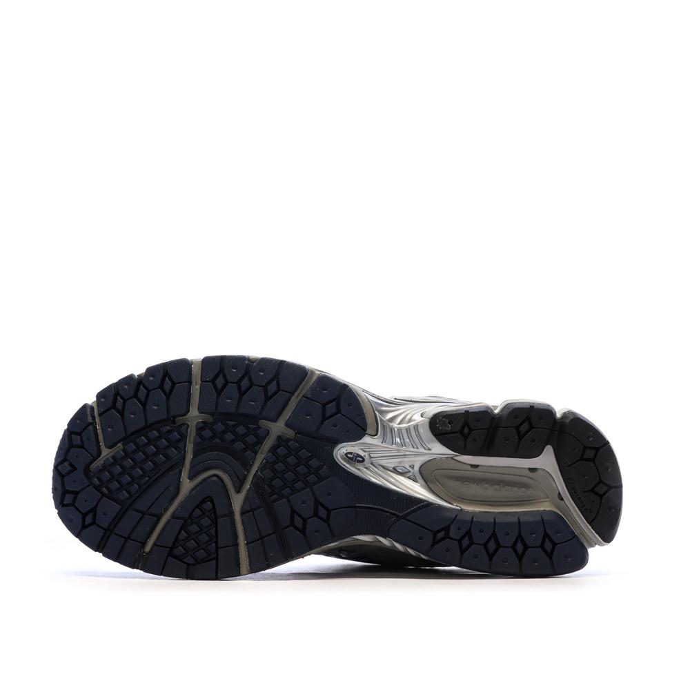 New Balance 2002 Baskets Grise Homme vue 5