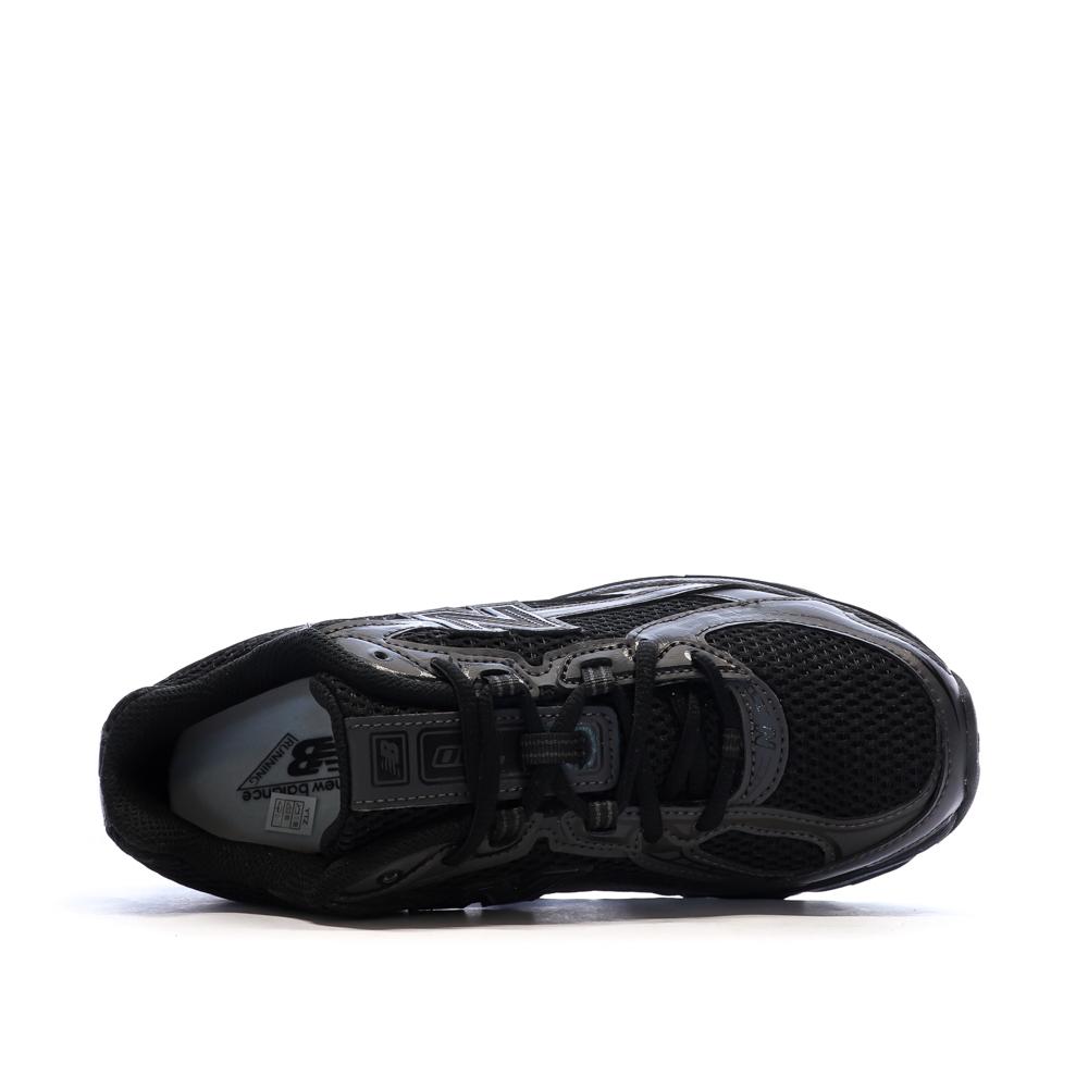 Baskets Noir Uni Homme New Balance 740 vue 4
