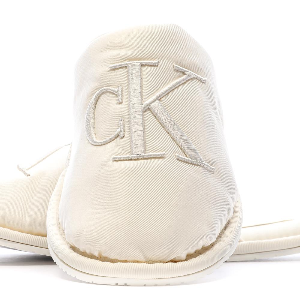 Calvin Klein Jeans Slipper Satin Moire White Women's Slippers Photo of the Espace des Marques %store% store - view of %key%