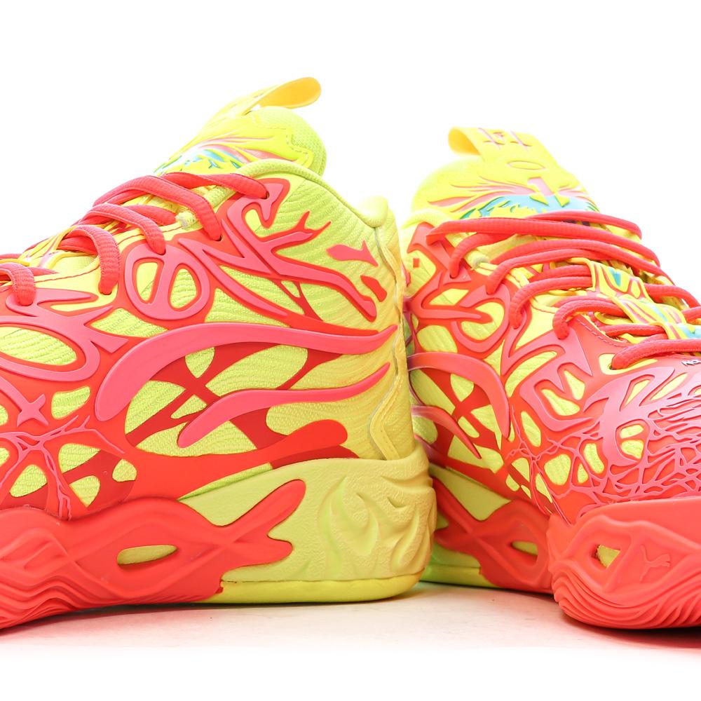 Chaussures de Basketball Jaune/Rose Puma Mb.04 1love vue 7