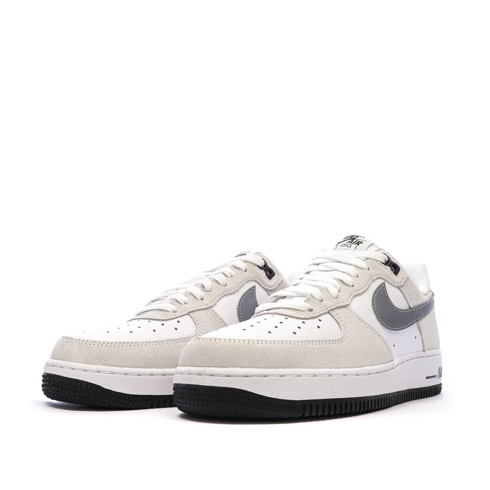 Men’s White/Grey Nike Air Force 1 '07 Lv8 Trainers Photo of the Espace des Marques %store% store - view of %key%