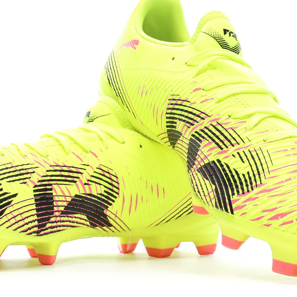 Chaussures de Football Jaunes Homme Puma Future 8 Play Fg/ag Photo of the Espace des Marques %store% store - view of %key%