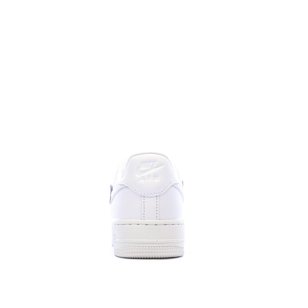 Baskets Blanche Femme Nike Air Force 1 Low Butterfly vue 3