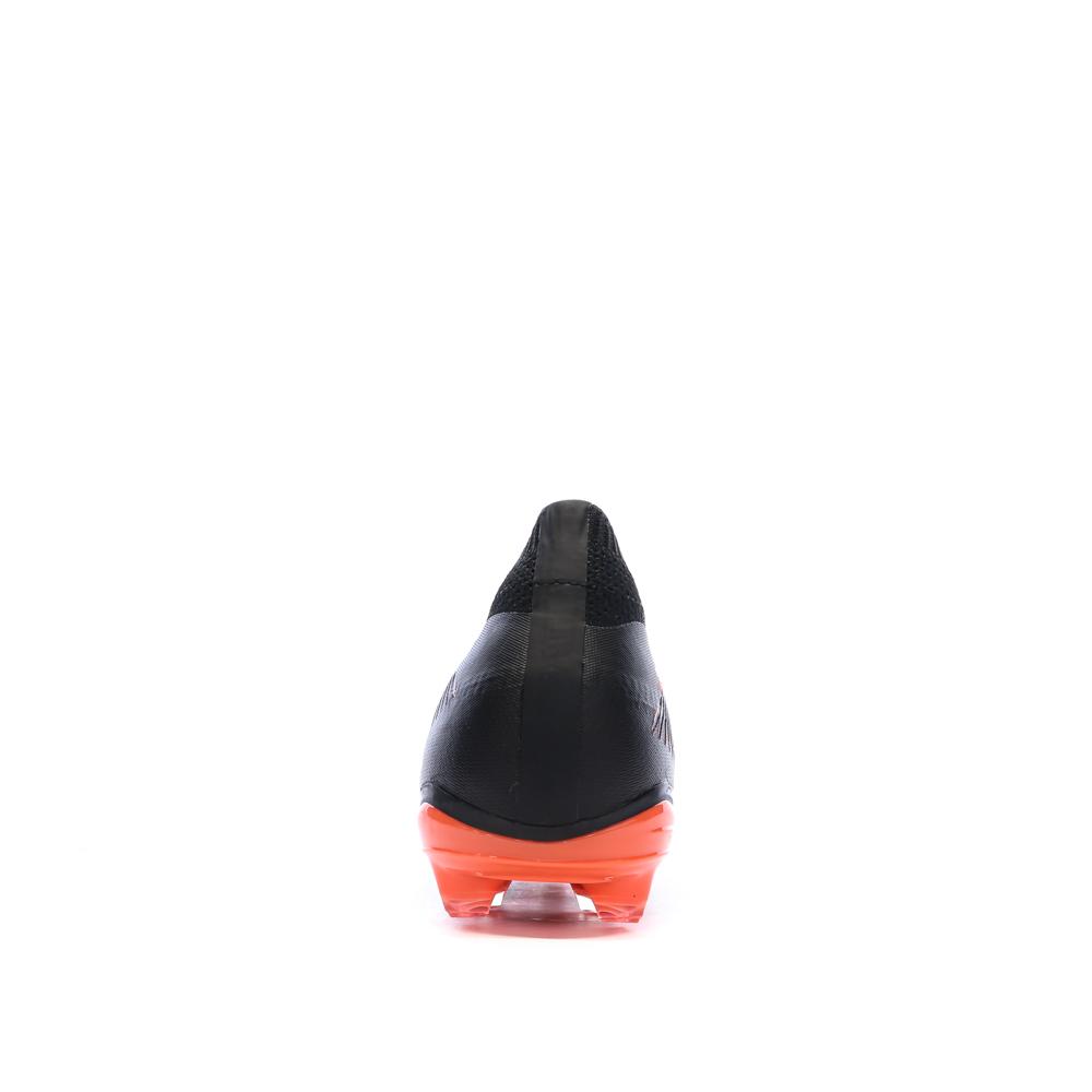 Chaussures de football Noires/Oranges Homme Puma Future 8 Photo of the Espace des Marques %store% store - view of %key%