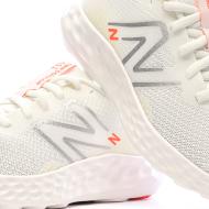 Chaussures de running Blanches Femme New Balance 411 lo vue 7