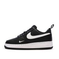 Baskets Noires/Blanches Femme Nike Air Force 1 '07 pas cher