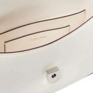 Bolso bandolera blanco para mujer Calvin Klein Jeans Flap Camera ver 3
