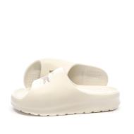 Claquettes Beiges Femme Lacoste Serve Slide 2.0 pas cher