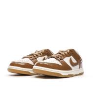 Nike Dunk Low Women’s White/Camel Trainers Photo of the Espace des Marques %store% store - view of %key%