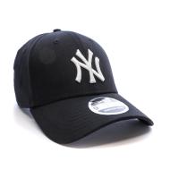 New Era New York Yankees Black/White Adult Cap Photo of the Espace des Marques %store% store - view of %key%