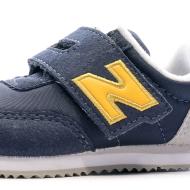 Marine Baby Sneakers New Balance 720 Photo of the Espace des Marques %store% store - view of %key%