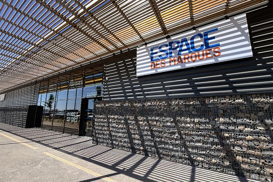 Photo magasin Espace des Marques Bessan - vue 2